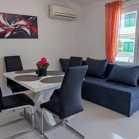 Apartment Majapaula Slatine